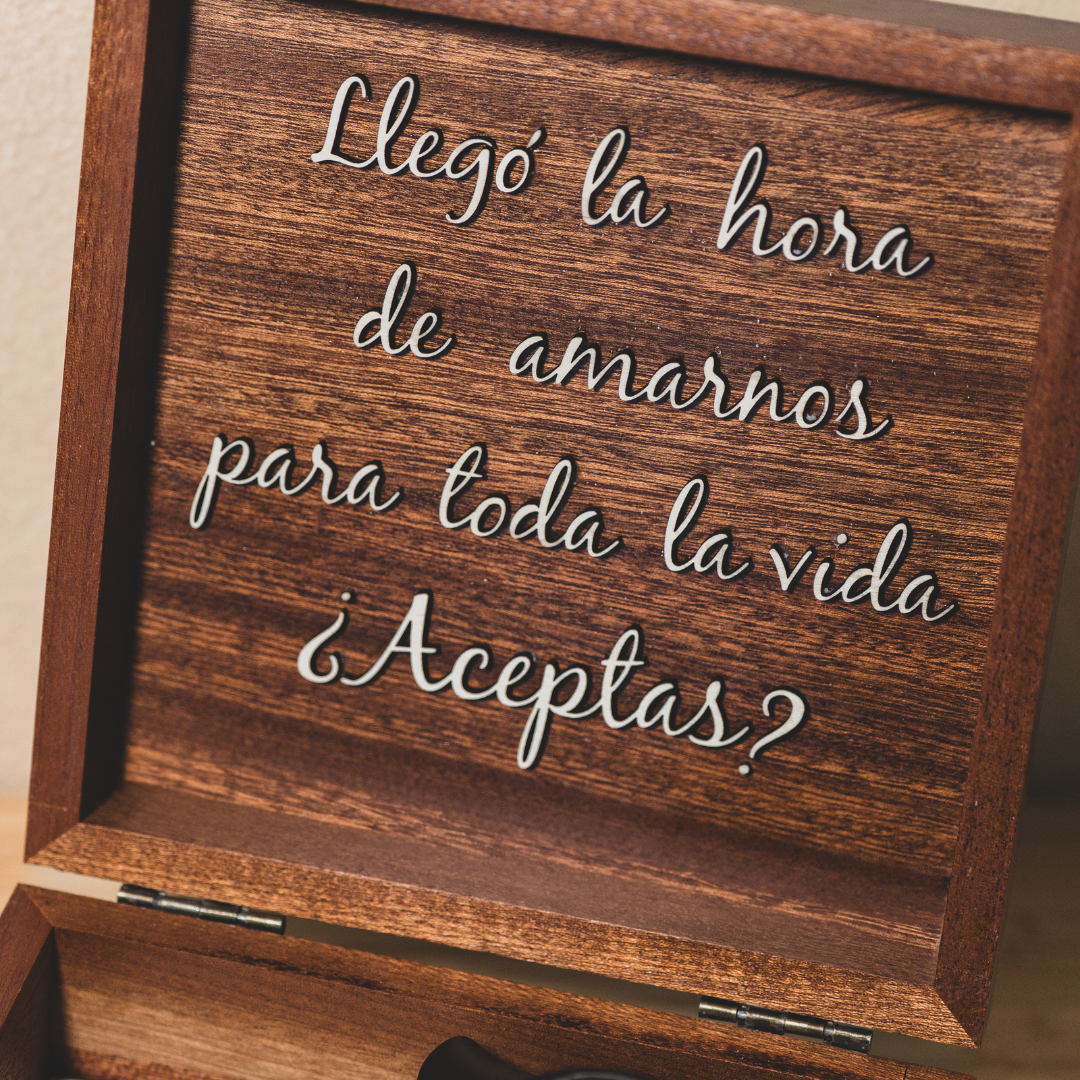 AMOR BONITO BOX – Caja para reloj y grabado personalizado