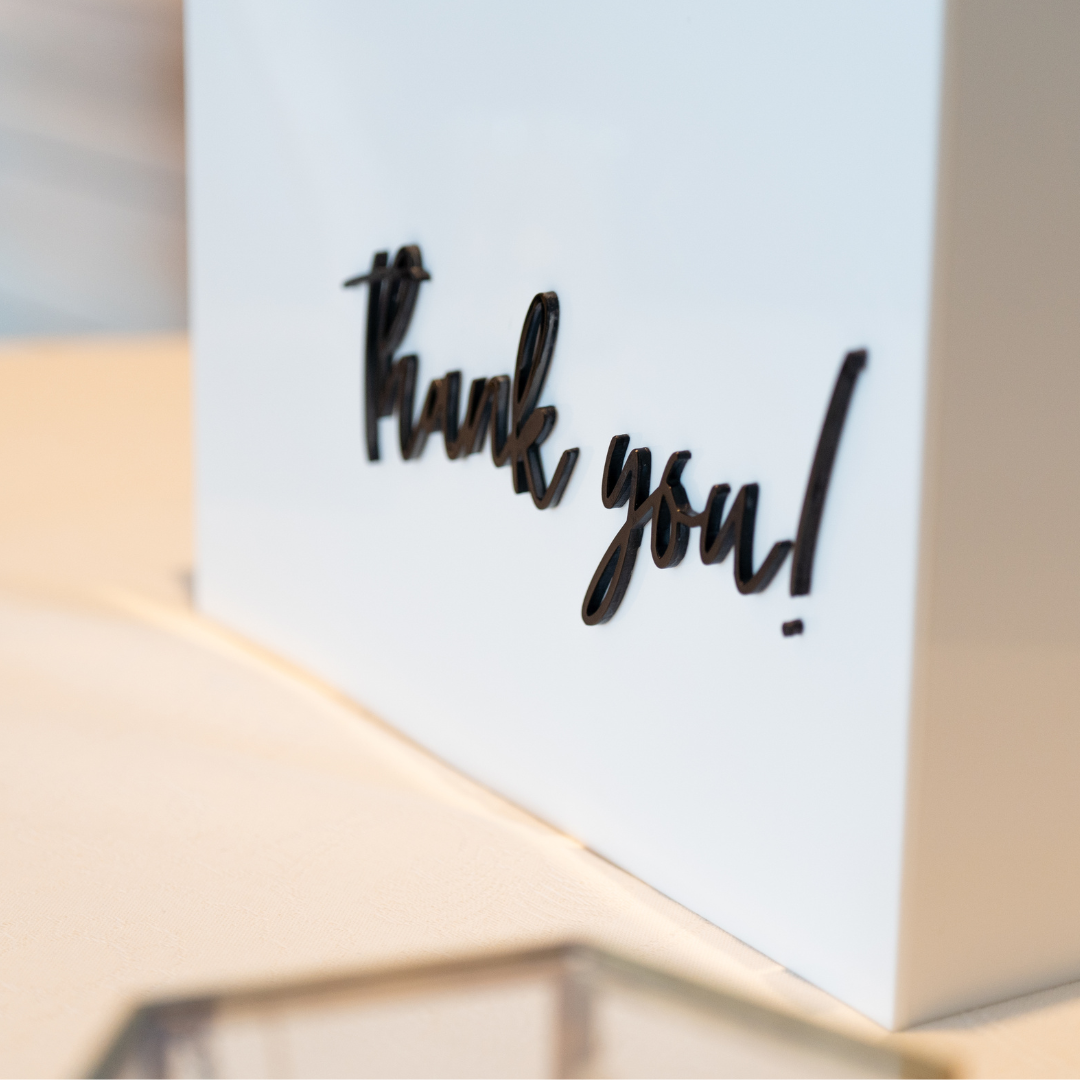Caja de Tarjetas de Boda en Acrílico - "Thank You"